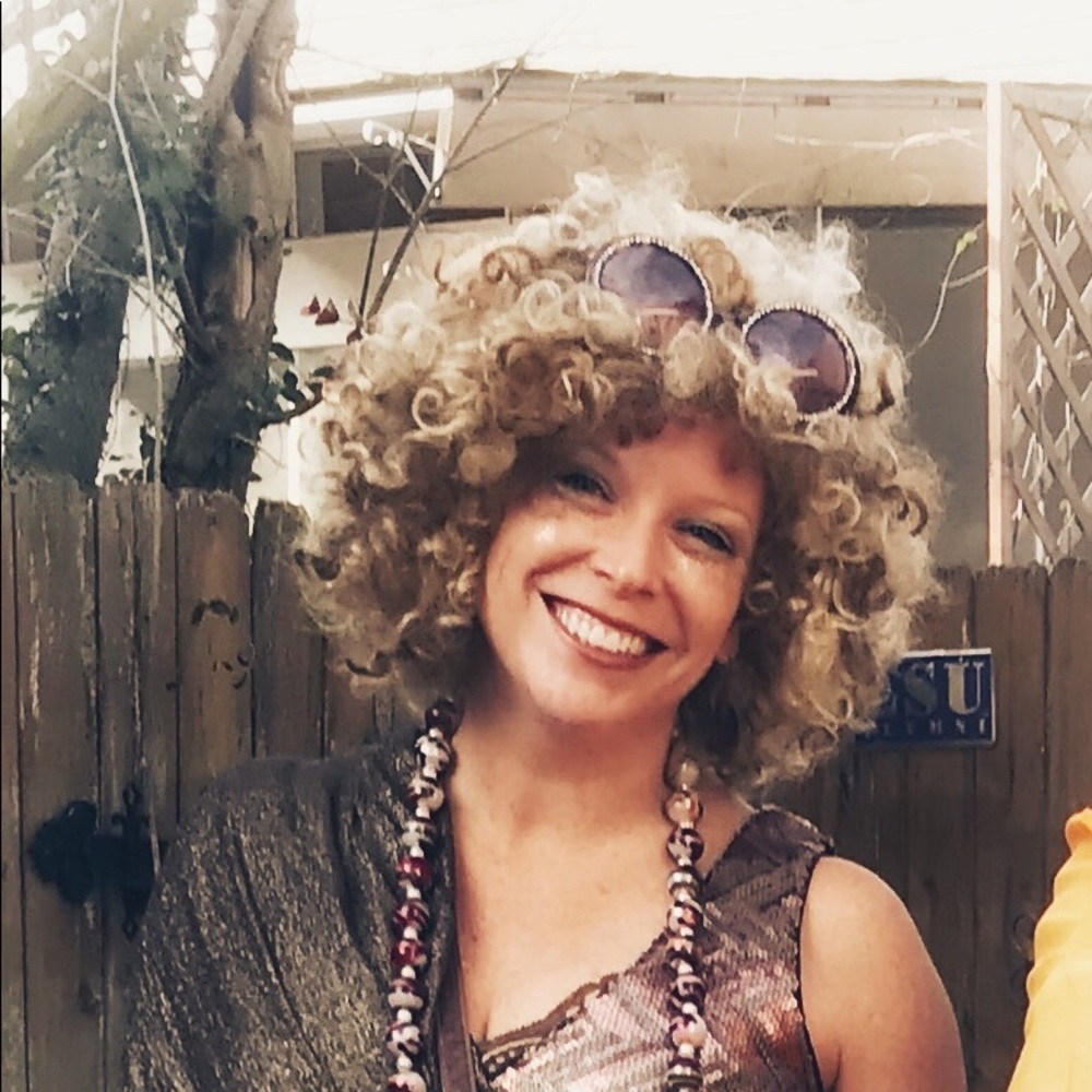 Meet your Posher, Holli